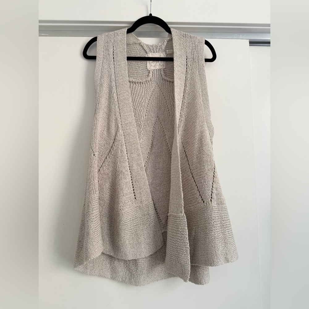 Angel of the North Sleeveless Knit Open-Front Vest